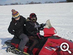 スノーモービル・雪遊び