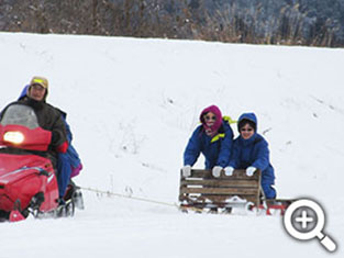 スノーモービル・雪遊び